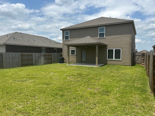 Photo - 1006 Whispering Winds Dr
