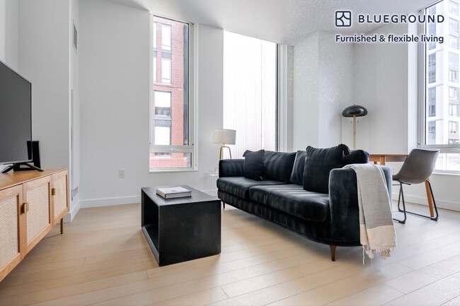 Building Photo - 390 Harrison Ave