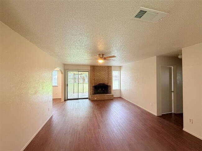 10904 Meadgreen Ct