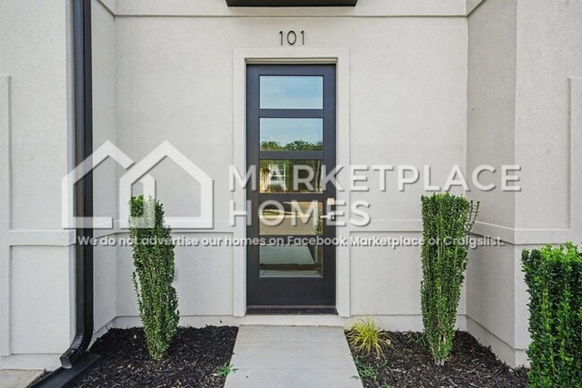 Photo - 101 Taverly Dr