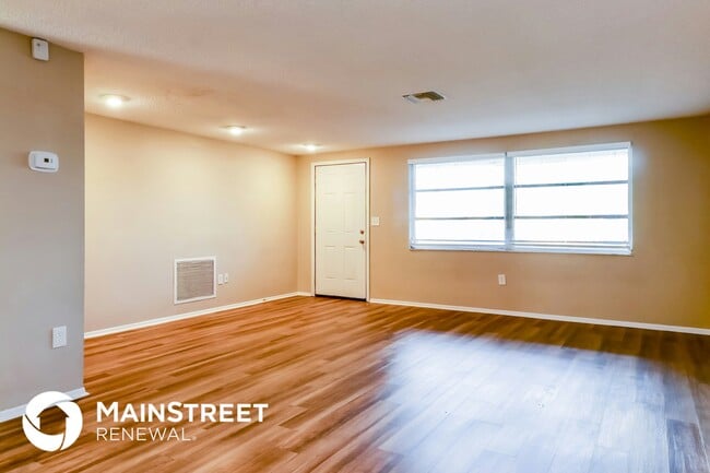 Photo - 8653 Sabal Way