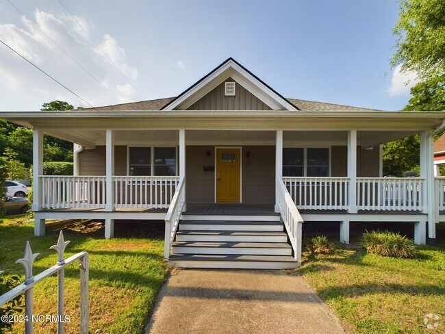 Building Photo - 627 E Hargett St Rental