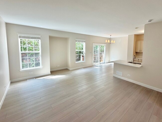 Photo - 25 Melrose Ct