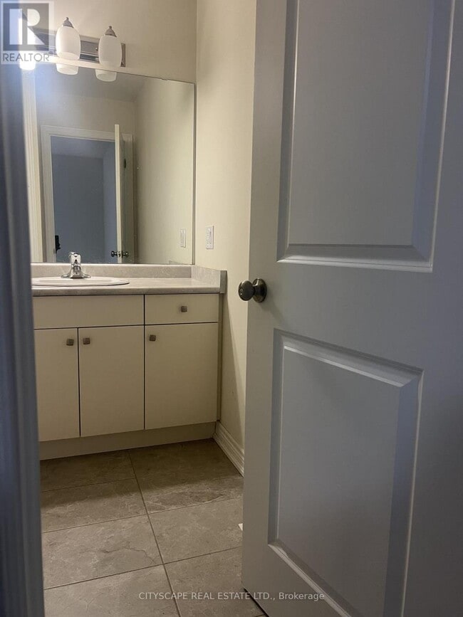 Photo - 7768 Ascot Cir