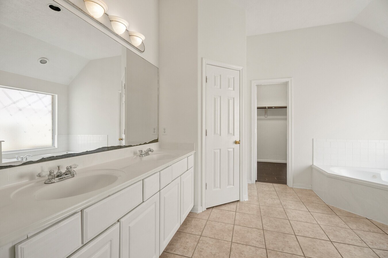 Photo - 3303 Hickory Knoll Dr