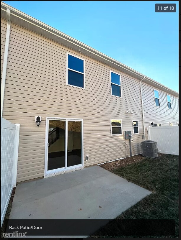 Photo - 3 br, 2.5 bath Triplex - 4 Chambers Garden...