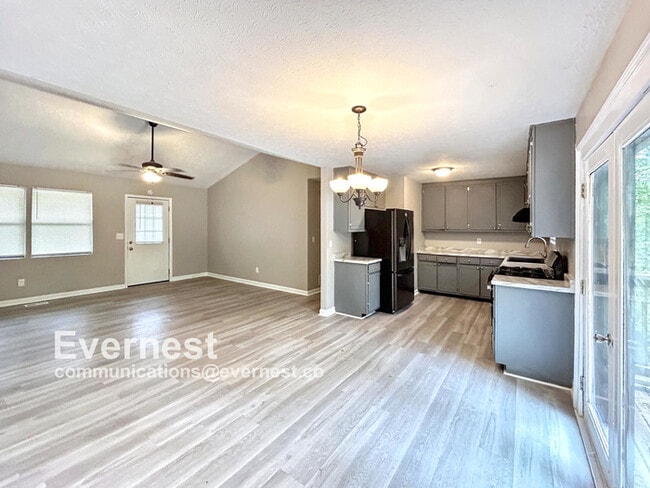 Photo - 8937 Tweeddale Dr