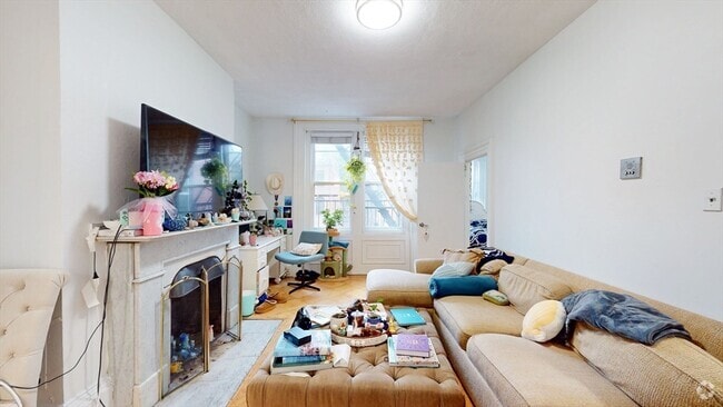 Building Photo - 397 Beacon St Unit 3R Rental