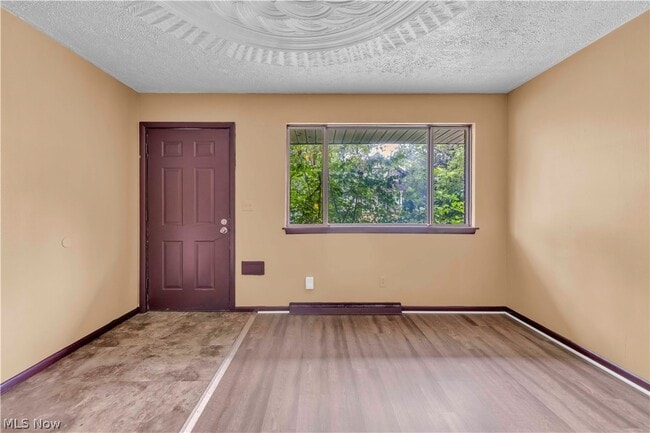 Photo - 1143 Santee Ave Unit 2/1143