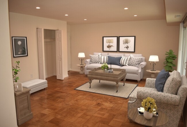 Building Photo - Landon Court Apartments