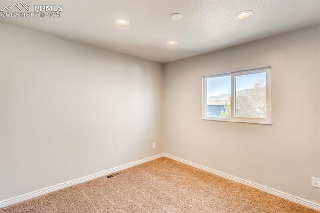 Photo - 3108 Moonbeam Cir S