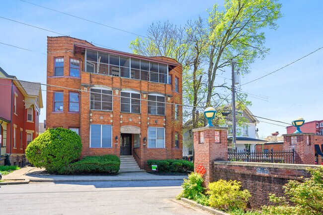 Building Photo - The Brenton