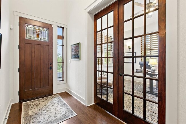Photo - 2516 Tom Miller St
