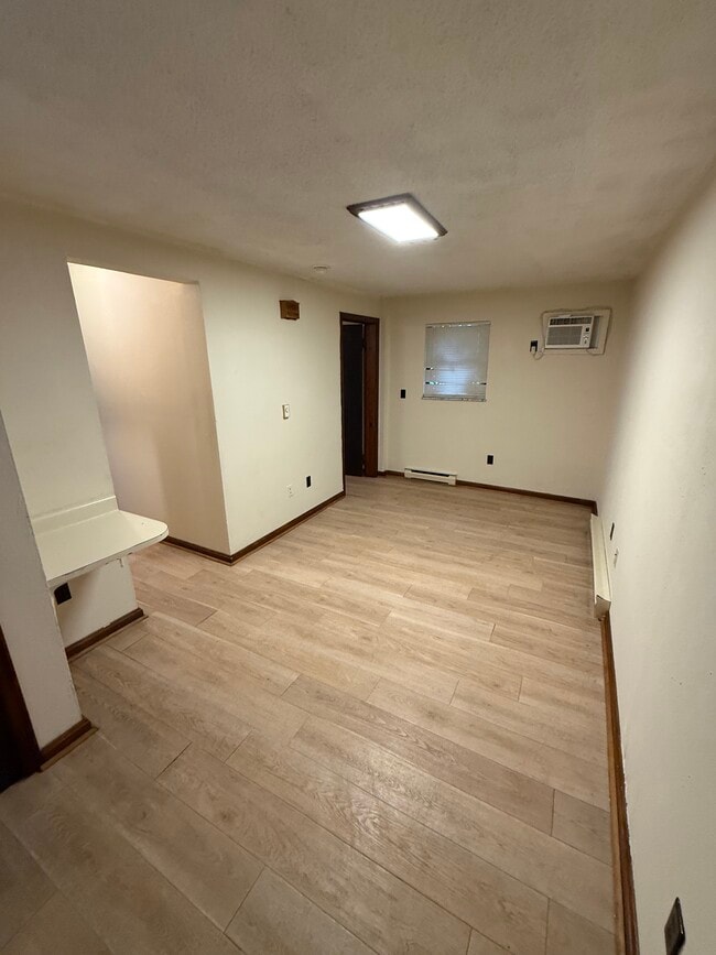 View of the living room - 1810 7th Ave Unit 1810 #4