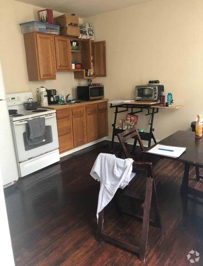 Building Photo - 1733 W Montgomery Ave Unit 1 Rental