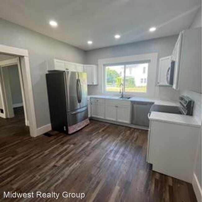 Photo - 5 br, 3 bath House - 721 McKaig Ave.