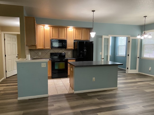 Photo - 1921 Grays Peak Dr