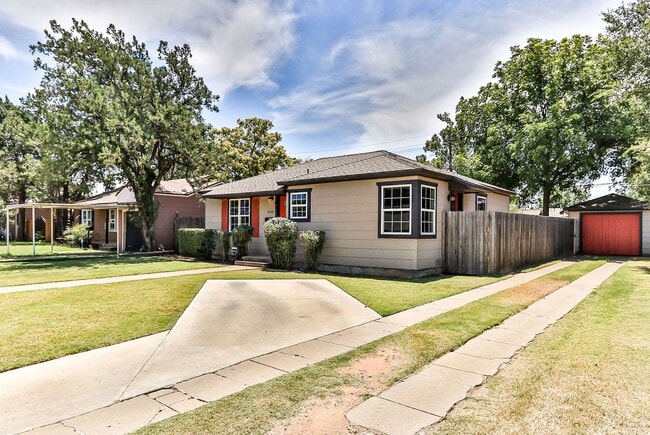 Photo - Pre-Leasing Fall 2025 With Lawn and Alarm Service! - Charming 2 Bedroom 1 Bath!