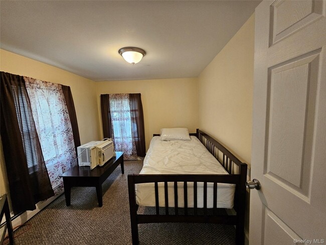 Photo - 49 Beacon St Unit Upper Apartment