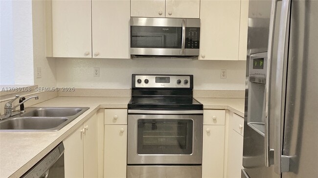2941 Riverside Dr Unit 304