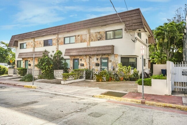 Building Photo - 300 80th St Unit 300 Rental