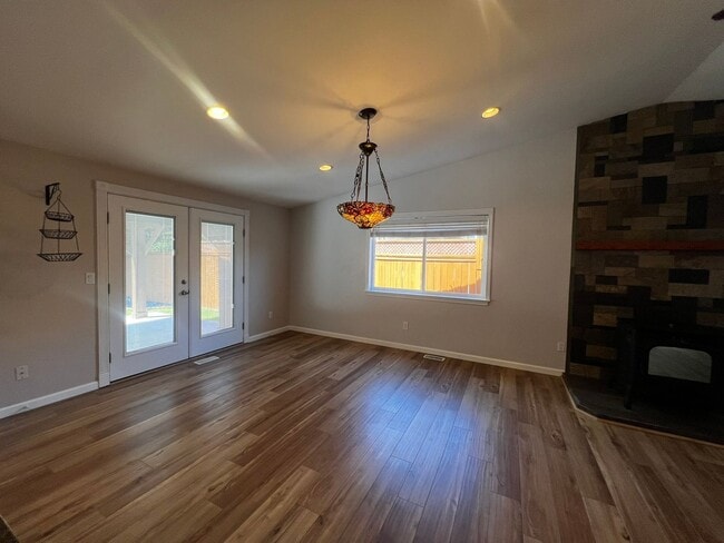 Photo - Beautiful 4BD in Birch Bay Village!