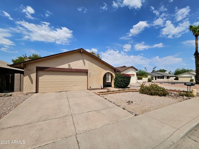 Photo - 2420 W Kiowa Ave House