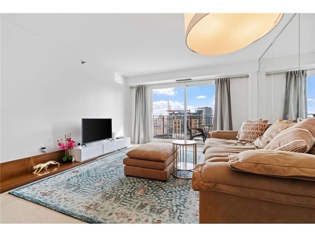 121 Washington Ave S Unit 1208