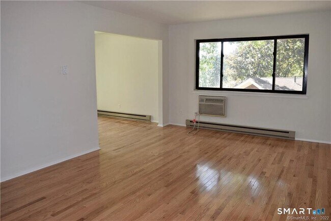 Photo - 157 Kennedy Dr Unit 157