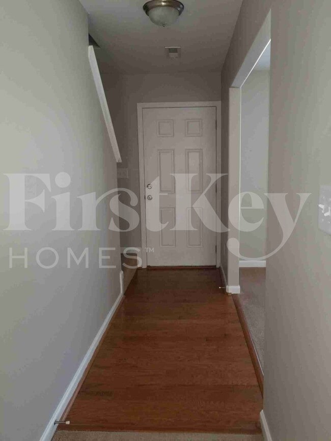 Photo - 901 Leatherstone Ln