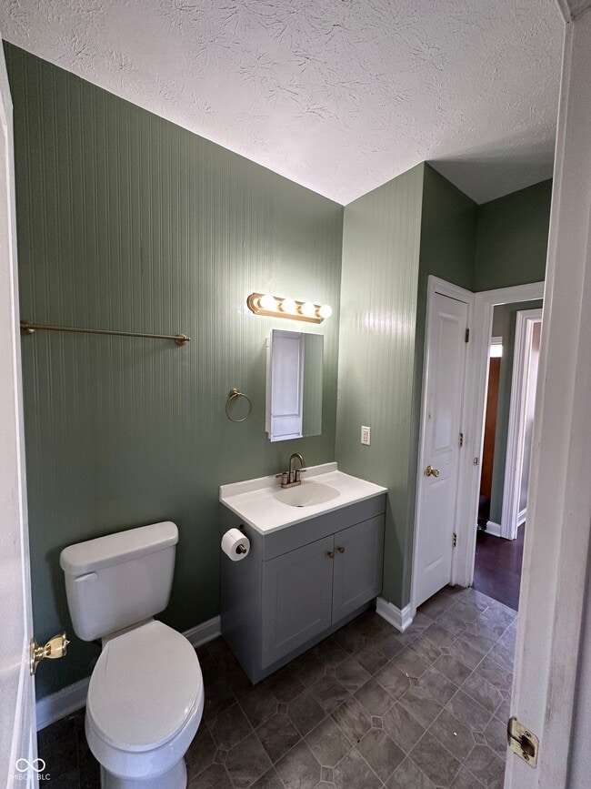 Photo - 549 N Belmont Ave