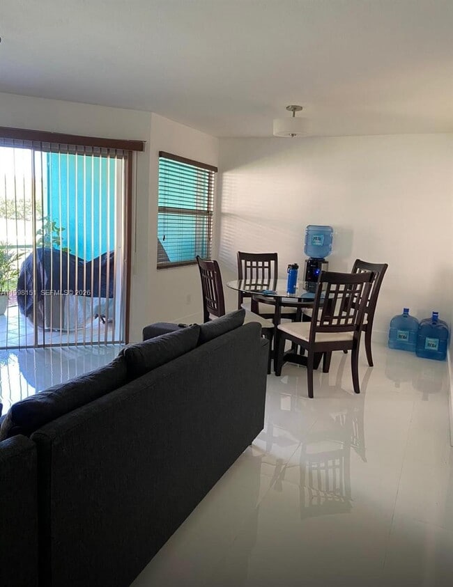 Photo - 2625 SE 20th Ct Unit 105-B