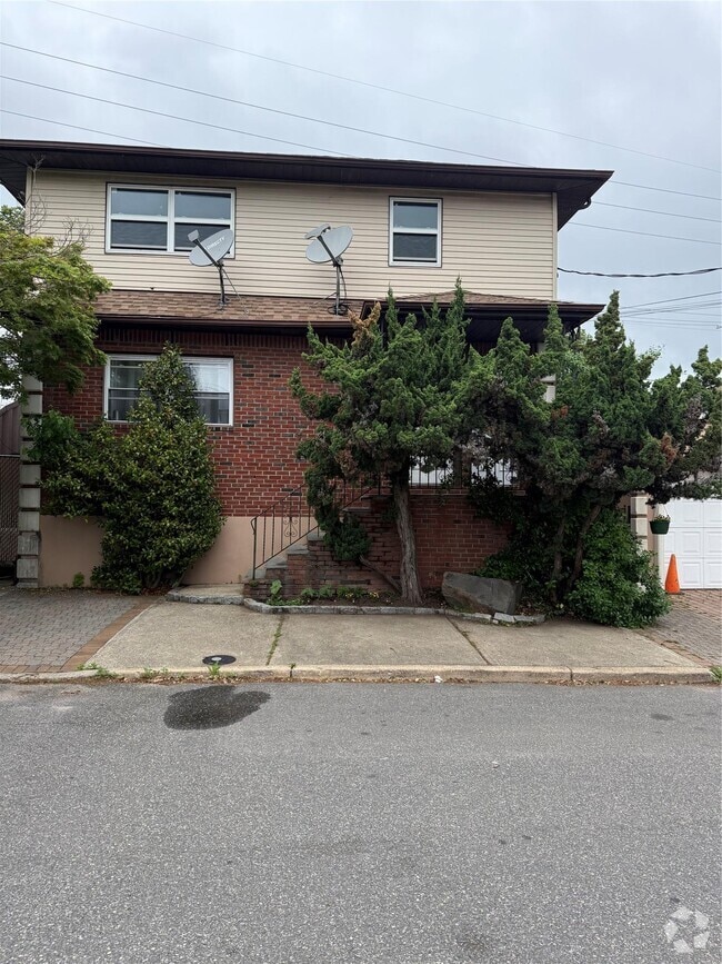 Building Photo - 41 Madison Ave Rental