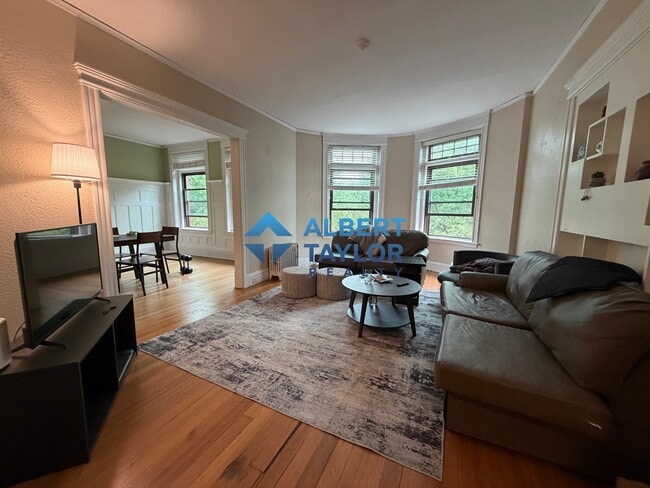 Photo - 1805 Beacon St Unit 3