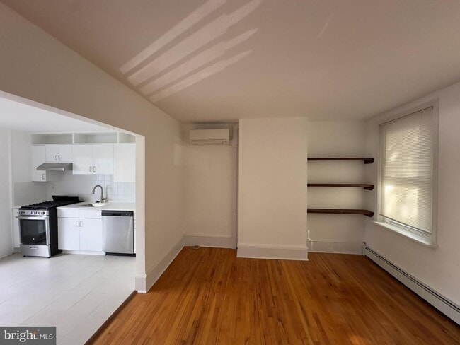 Building Photo - 504 S 25th St Rental