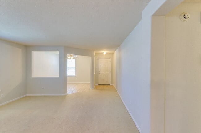 Photo - 3302 Legends Landing Dr