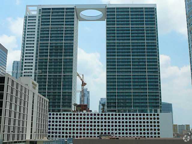 Building Photo - 500 Brickell Ave Unit 2300 Rental