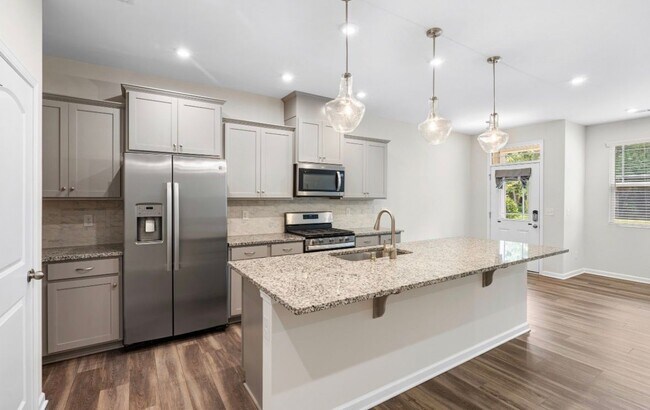 1368 Galloway Rd