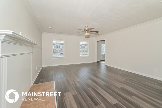 Photo - 6811 Highbank Ln