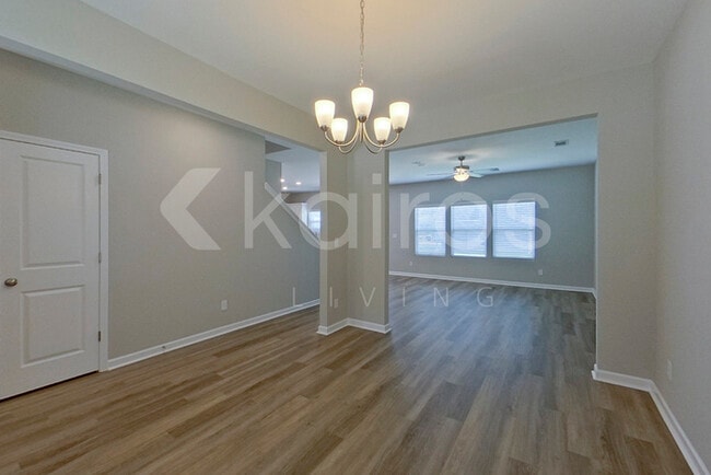 Photo - 155 Williams Ln