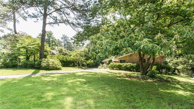 Photo - 1863 Merrimac Ct NE