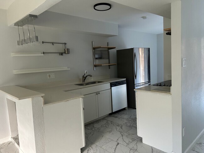 Photo - 1902 Dartmouth St Unit O3