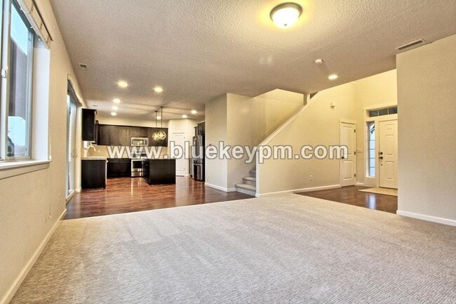 Photo - 3 Bed, 2.5 Bath Luxury Home in Ridgefield