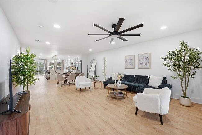 Photo - 508 W White Ave
