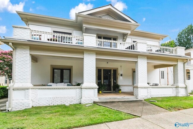 Building Photo - 207 Lincoln St SE Unit E