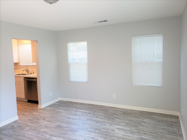 Sala de estar 2 - 3754 Westwood Blvd