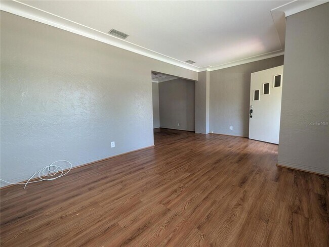 Photo - 206 12th Ave N