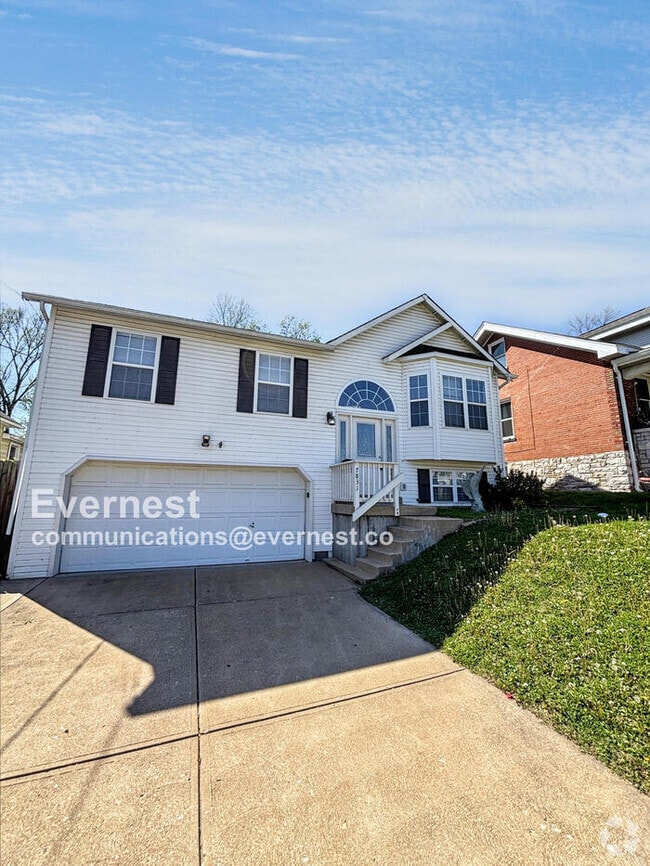 Building Photo - 7831 Clevedon St Rental