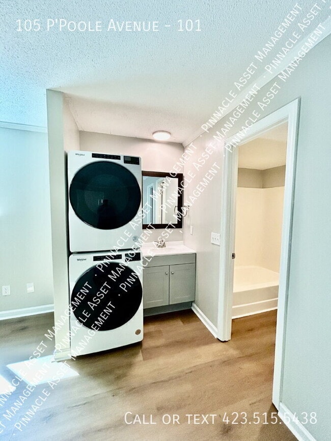 Photo - 105 P'Poole Ave Unit 101