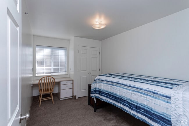 Photo - Apartments @ Falls Crossing Phase &quot;1&... Unit Apply Now